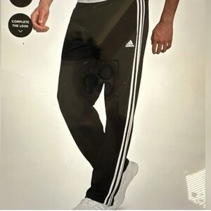 Adidas men’s sweatpants size small